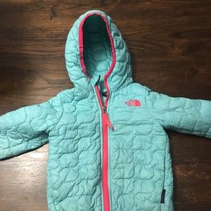 Girls northface thermoball